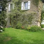 D'hotes Les Ifs Bed & Breakfast