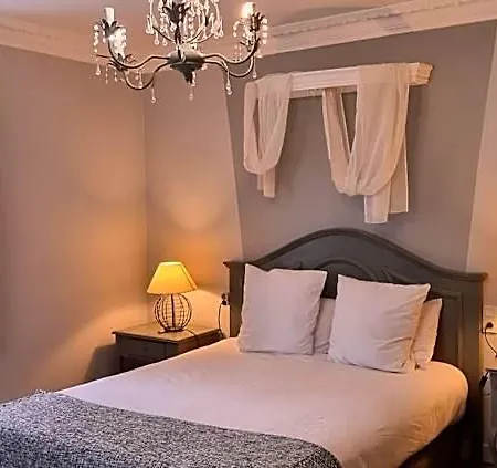D'hotes Les Ifs Bed & Breakfast 3*