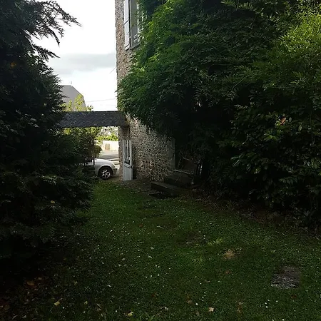 D'hotes Les Ifs 3* Montsûrs